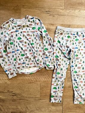 Lands’ End Kids Camping Print Pajama Set Size S Bears Tents Woodland